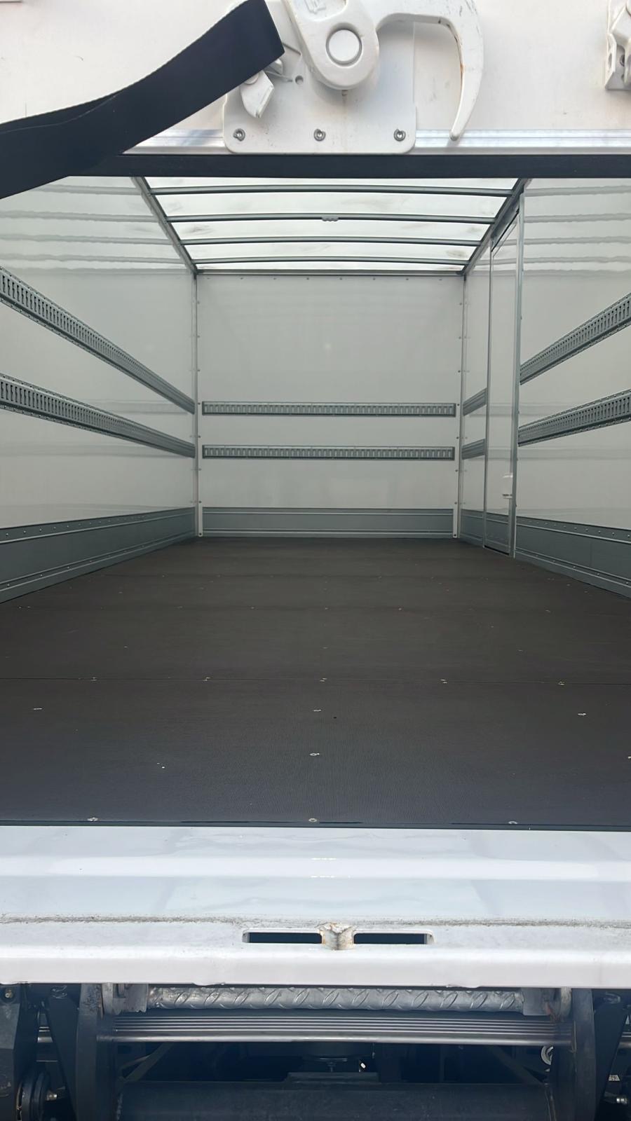TH TRUCKS - DAF XB-11T990